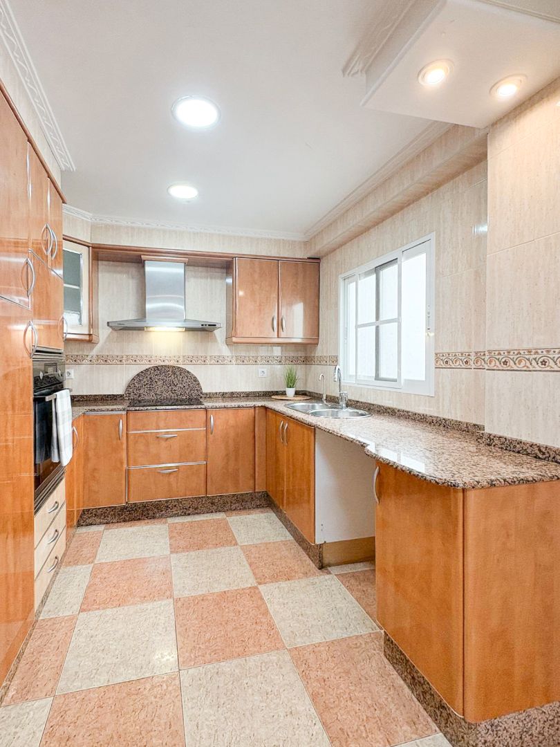 Cocina de Piso en venta en La Pobla de Farnals con Aire acondicionado y Balcón
