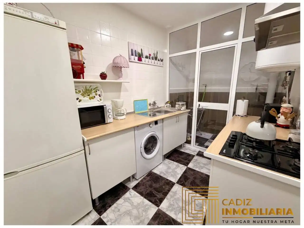 Küche von Wohnung zum Verkauf in Cádiz