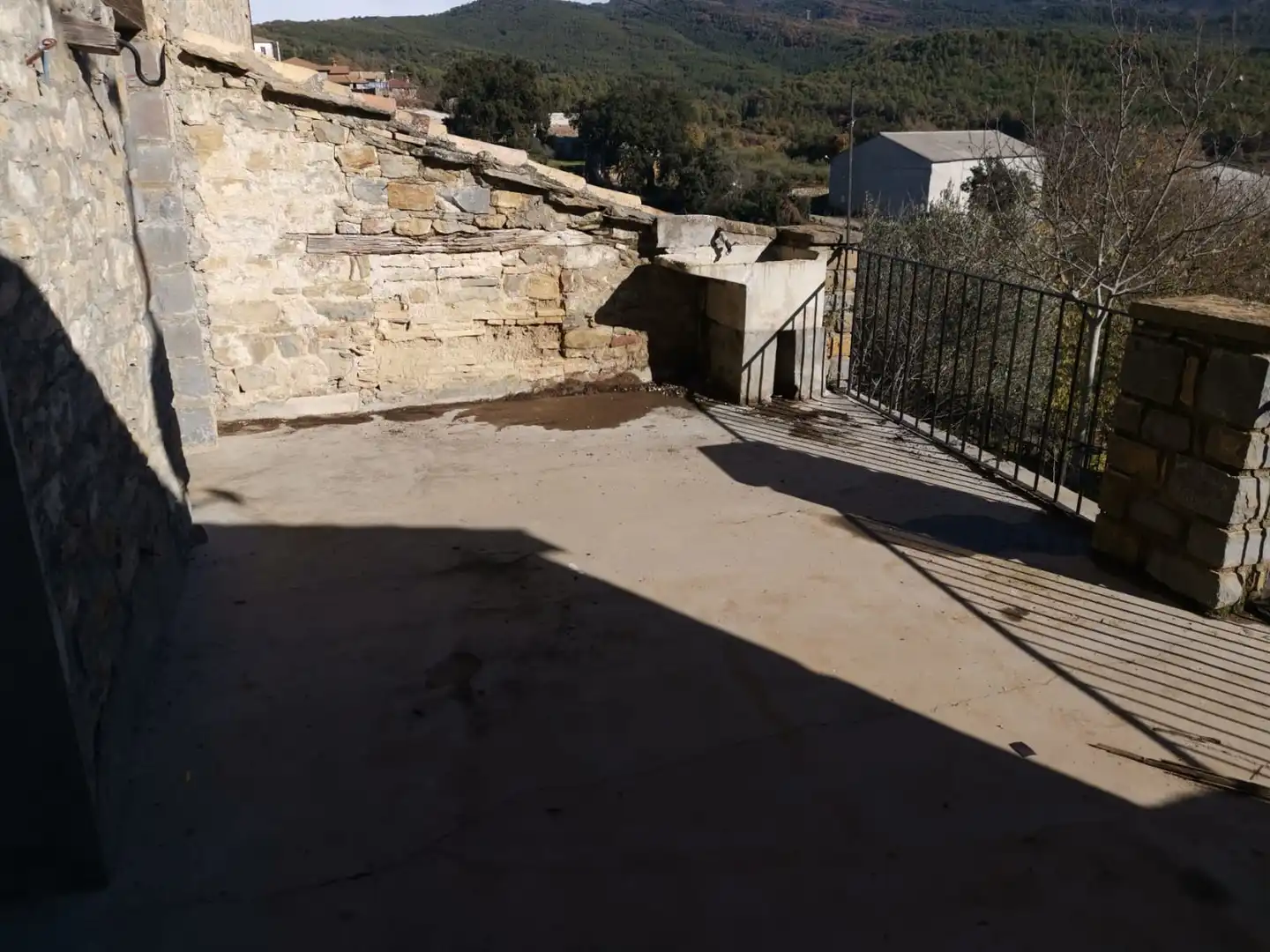 Houses for sale in Ctra Ag Monclus , La Fueva