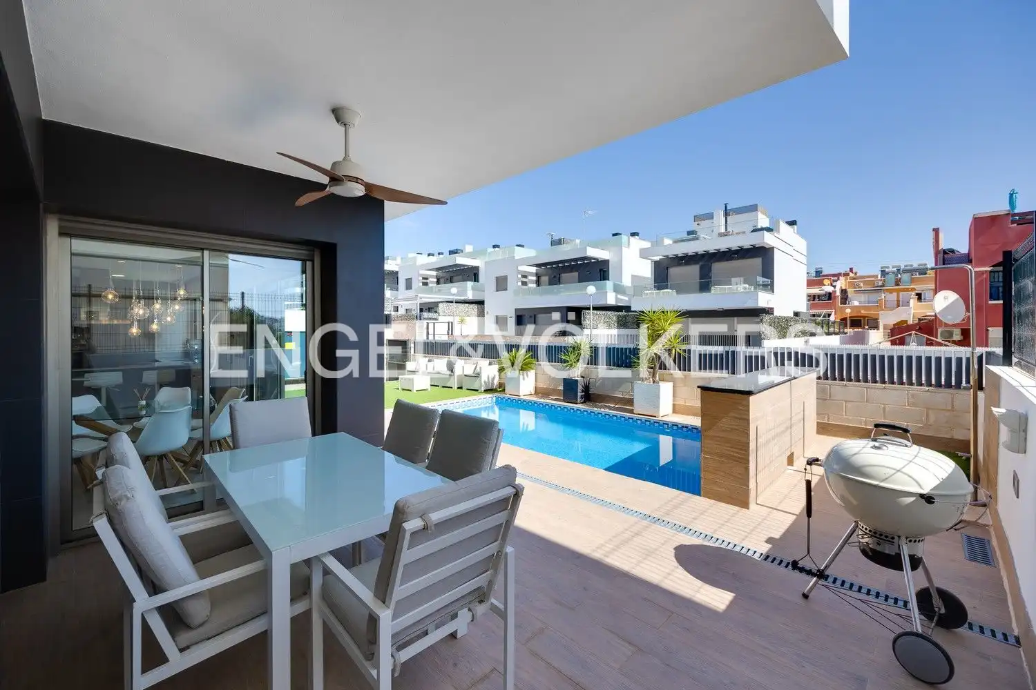 Terrassa de Casa o xalet en venda en Orihuela amb Aire condicionat, Calefacció i Jardí privat