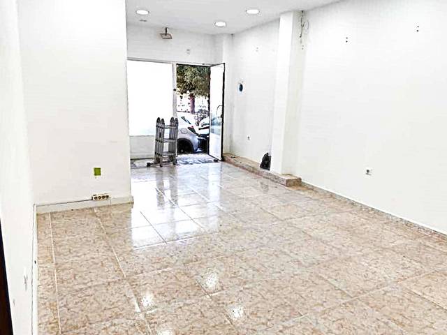 Local comercial en Alquiler en Calle de San Pascual en Centro
