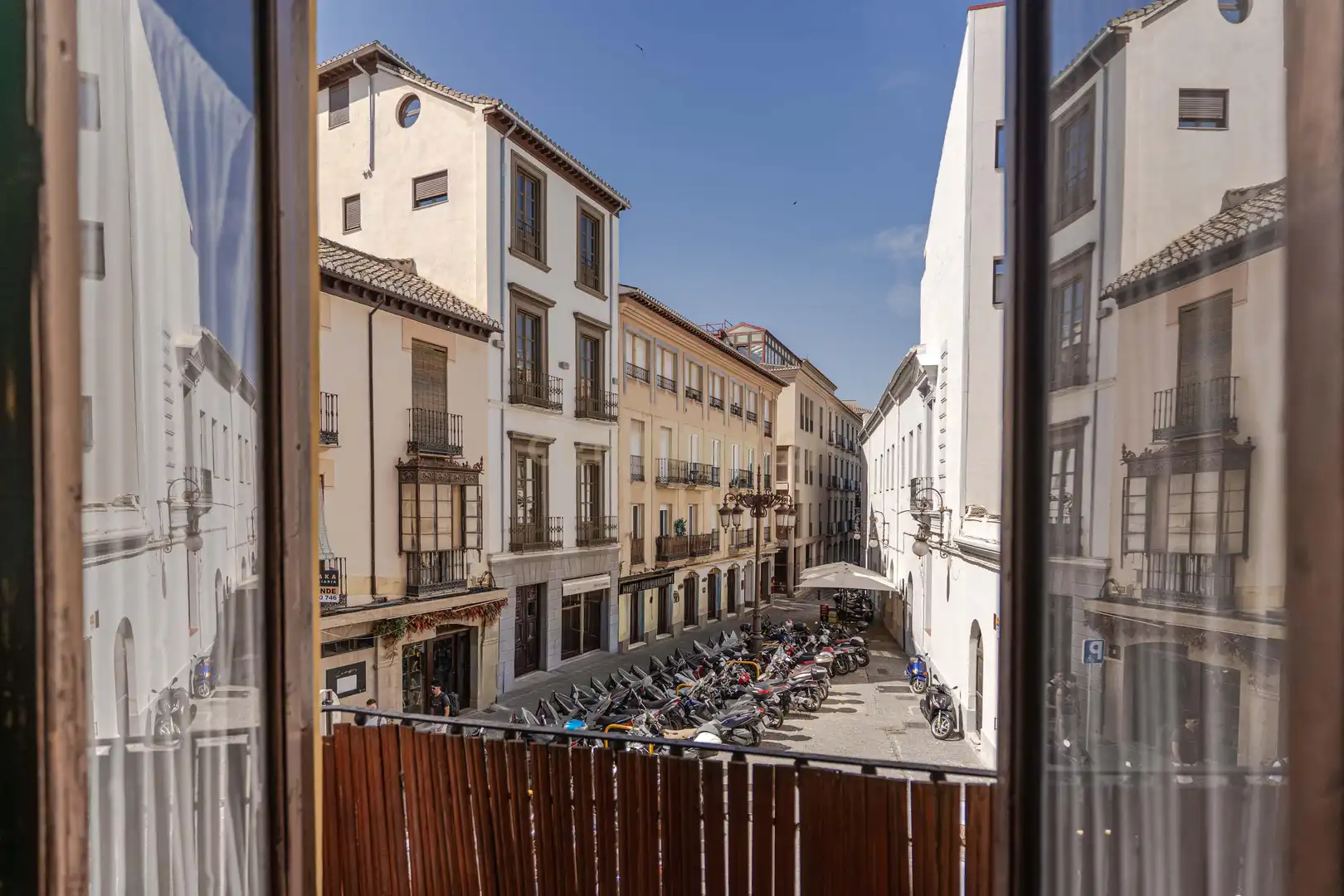 Vista exterior de Casa o xalet en venda en Granada