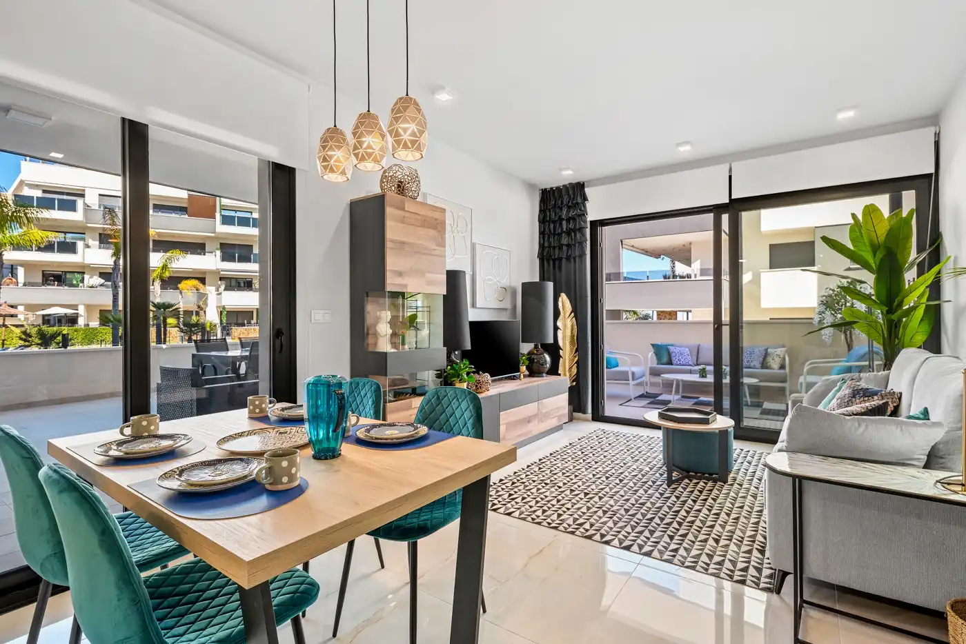 Apartment mit Pool zum Verkauf in Orihuela Costa