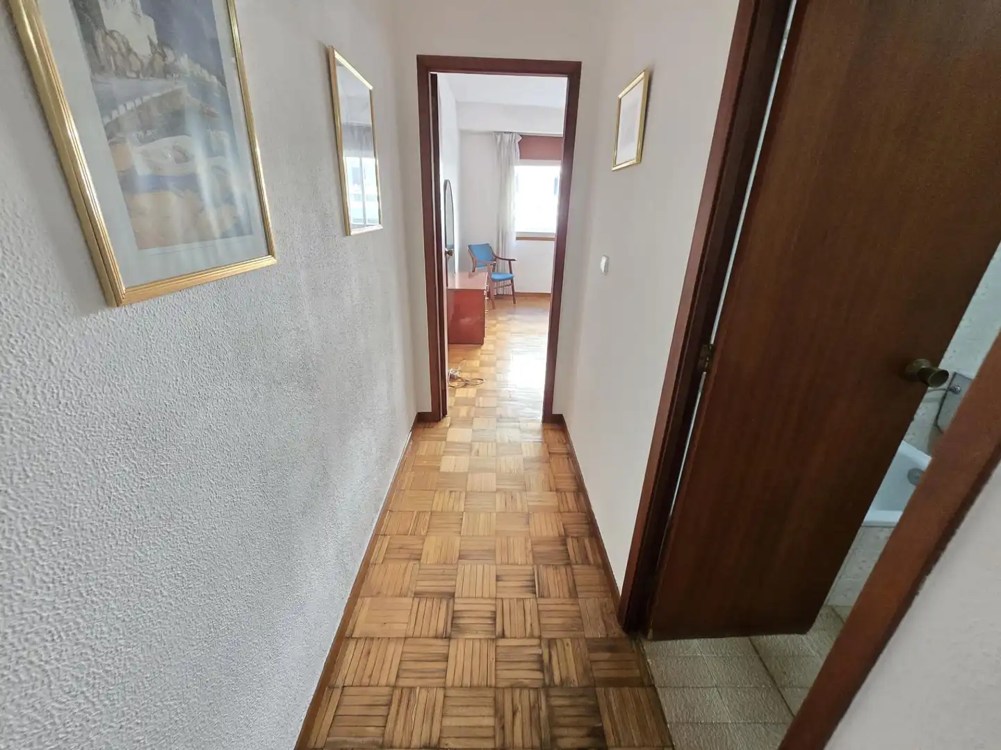 Flat for rent in Vigo   with Parquet flooring, Furnished and Balcony