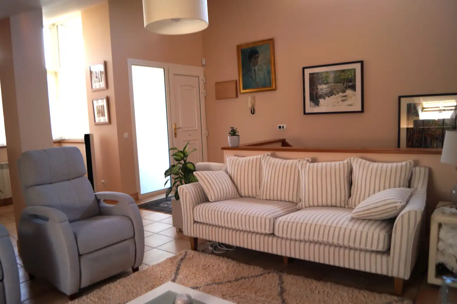 Sala d'estar de Casa o xalet en venda en Medio Cudeyo amb Calefacció, Jardí privat i Terrassa