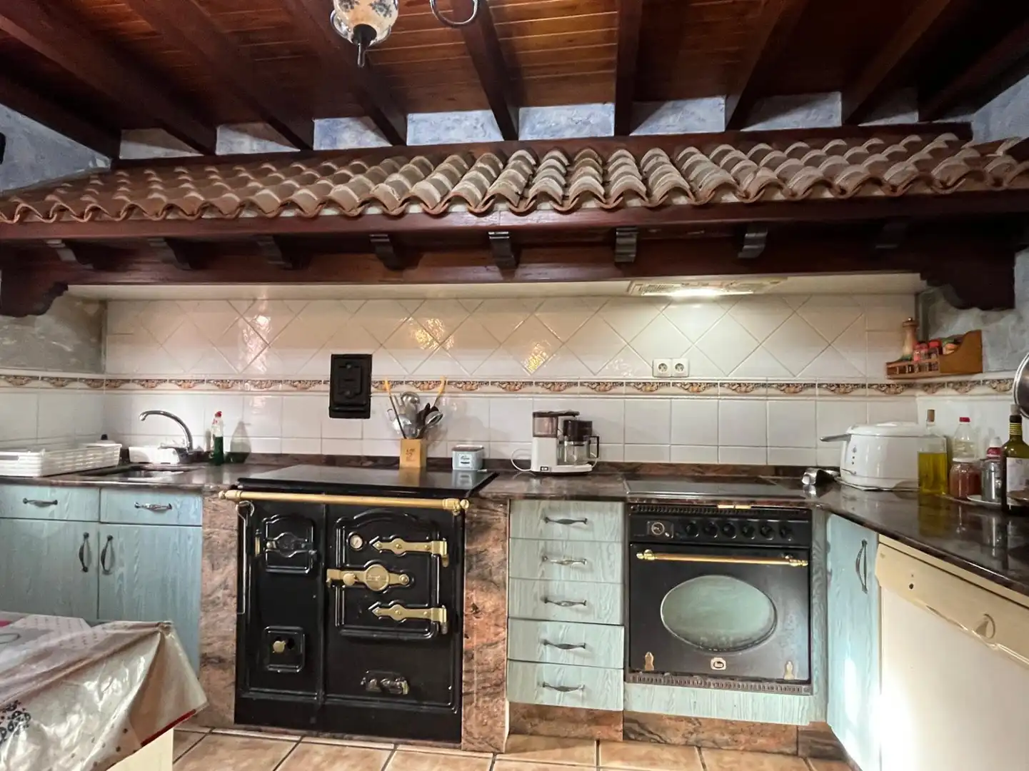 Cocina de Casa o chalet en venta en Cieza (Cantabria) con Jardín privado, Parquet y Balcón