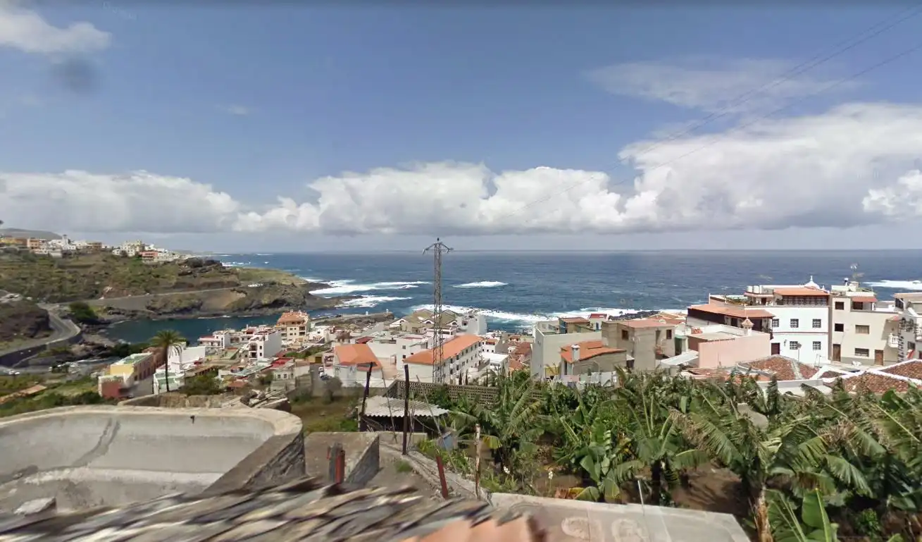 Vista exterior de Casa o xalet en venda en Garachico amb Aire condicionat, Jardí privat i Terrassa
