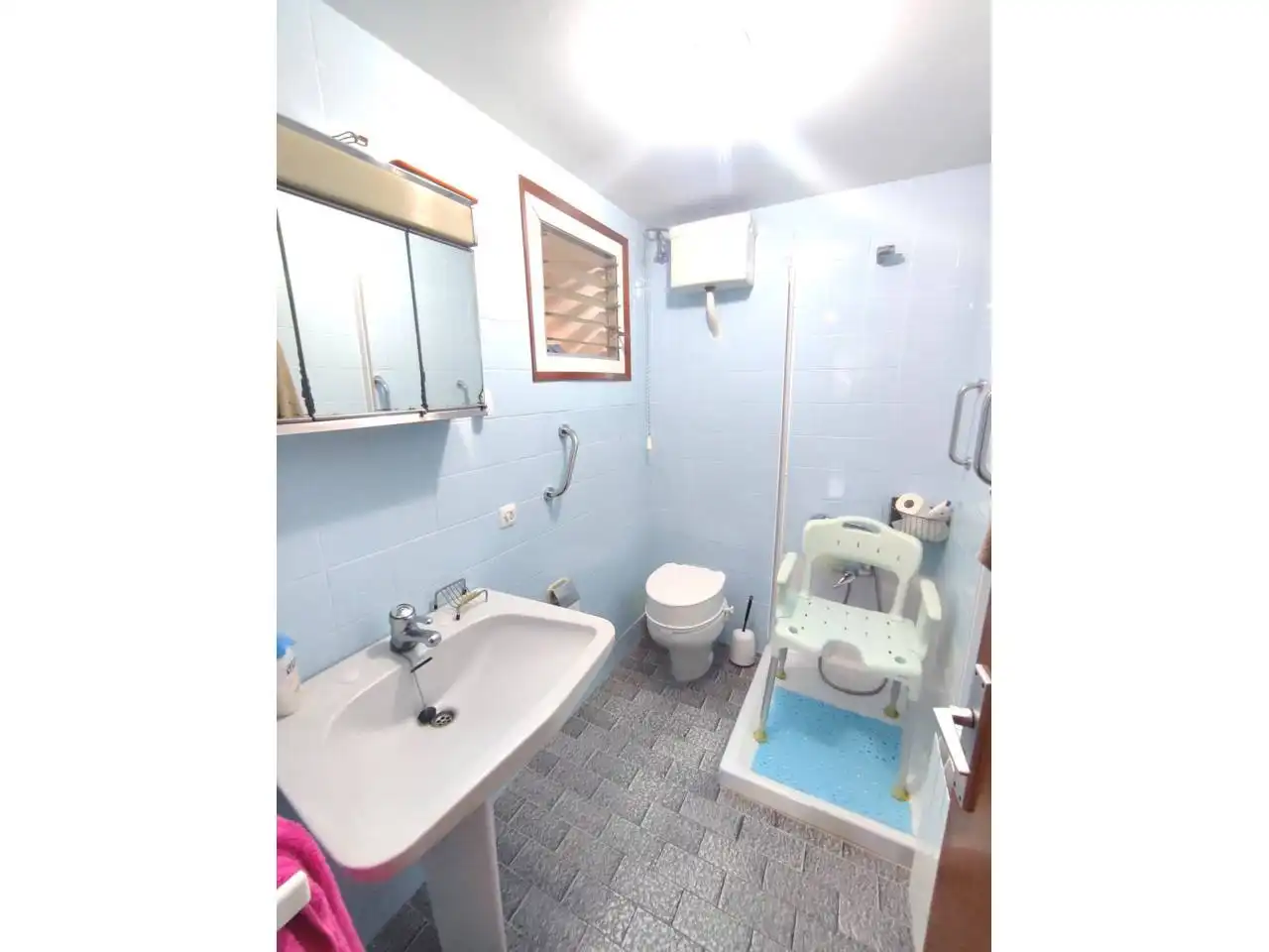 Baño de Casa o chalet en venta en Torrelavit con Calefacción