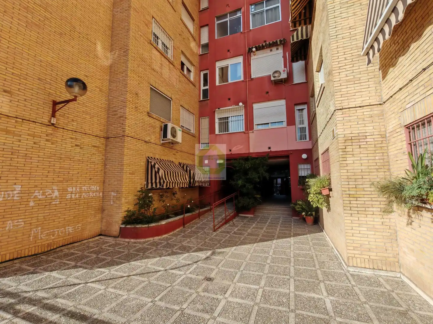 Exterior view of Flat for sale in Granada  with Terrace