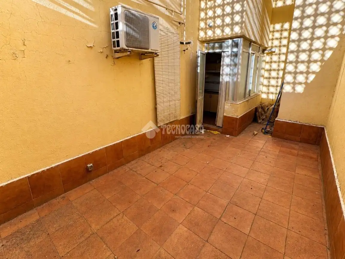 Flat for sale in Aranjuez  with Air Conditioner and Storage room