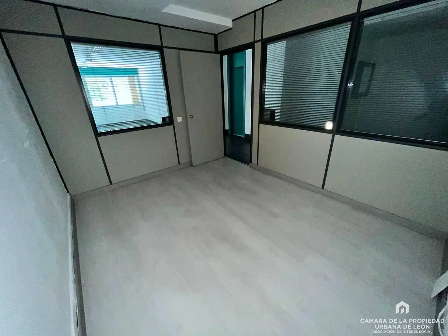 Oficina en venta en León Capital 