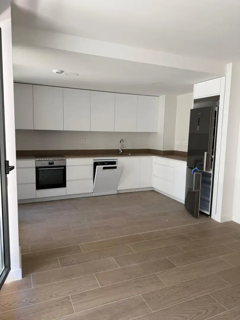 Küche von Wohnung zur Miete in Tres Cantos mit Heizung, Terrasse und Balkon