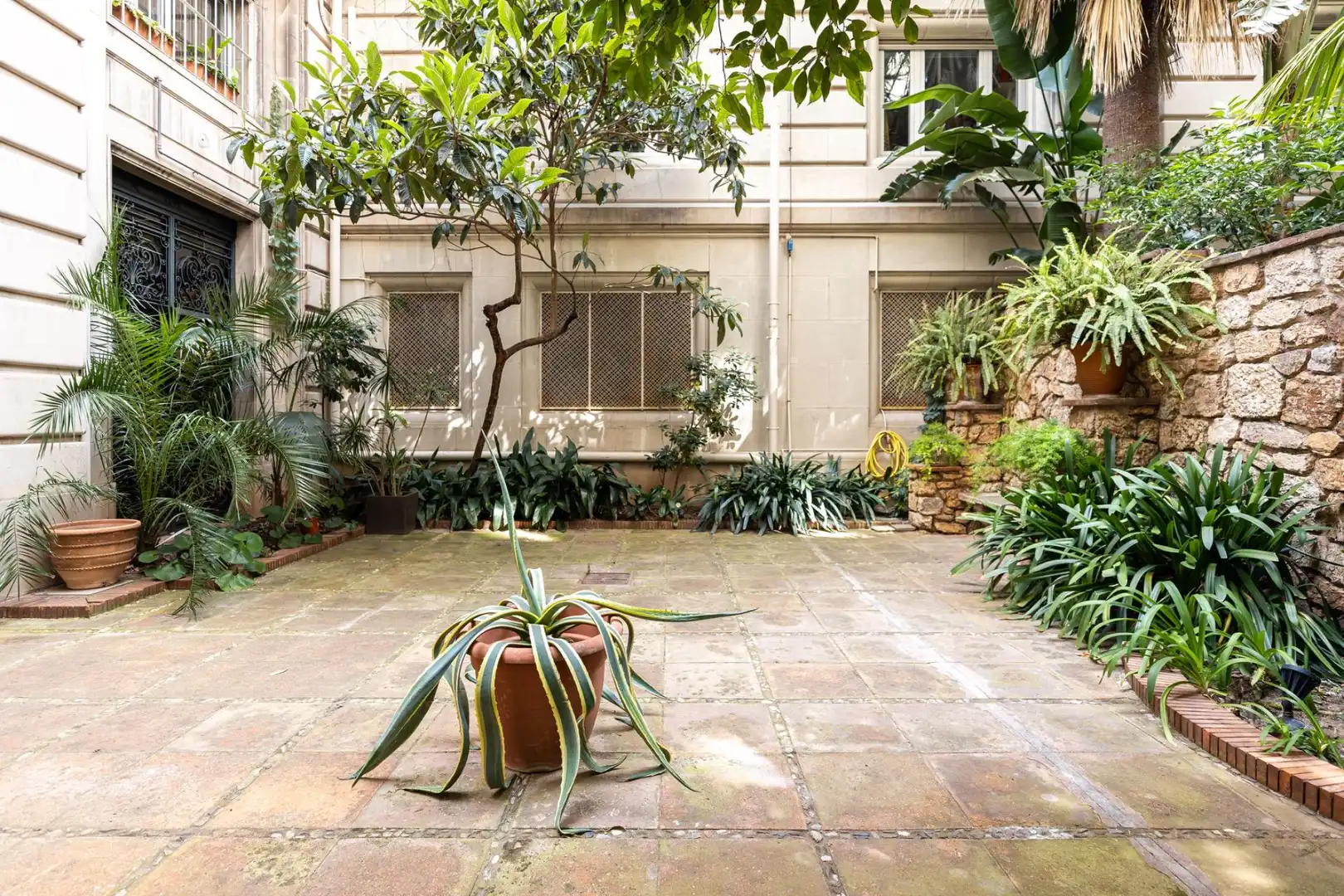 Jardín de Ático en venta en Barcelona con Aire acondicionado, Calefacción y Parquet