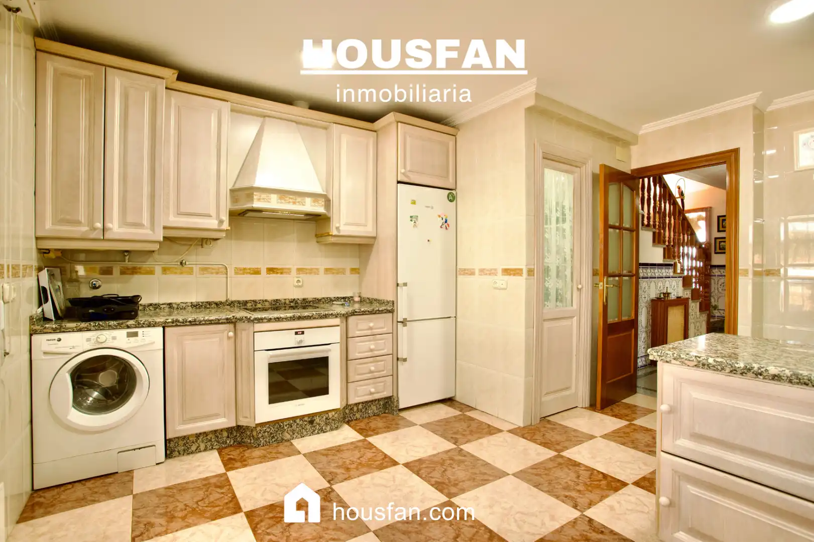 Kitchen of Houses for sale in Cáceres  with Air Conditioner, Heating and Private garden