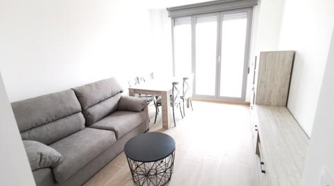 Foto 2 de Apartamento de alquiler en Calle Vicente Pascual y Esteban, 6, Ensanche - Fuenfresca,  Teruel Capital