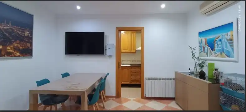 Erdgeschoss zum Verkauf in Barcelona mit Heizung, Terrasse und Möbliert