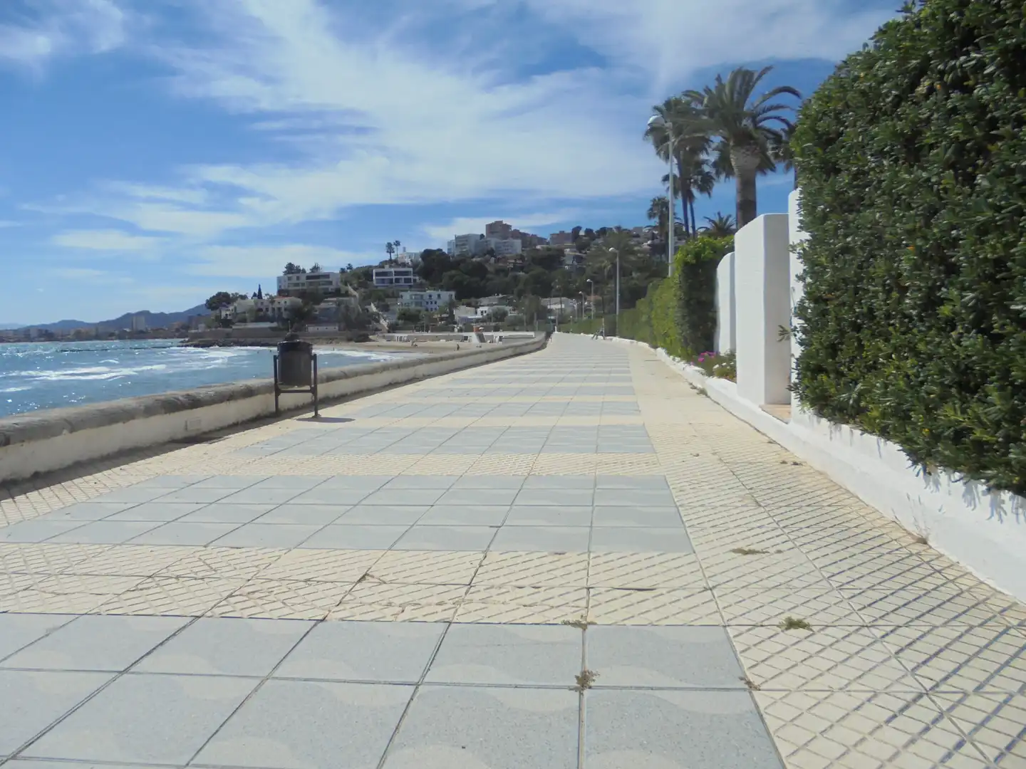 Außenansicht von Wohnungen zur Miete in Oropesa del Mar / Orpesa mit Terrasse, Möbliert und Ofen