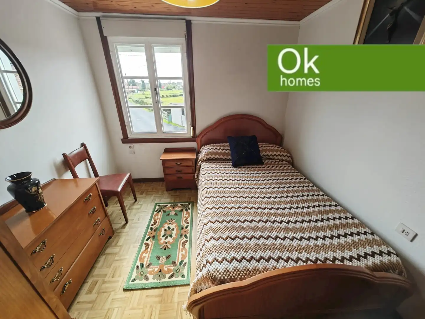 Habitación de Casa adosada de alquiler en Curtis con Calefacción, Trastero y Amueblado