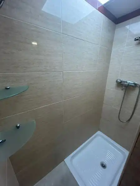 Baño de Planta baja en venta en Fuengirola con Aire acondicionado, Trastero y Microondas