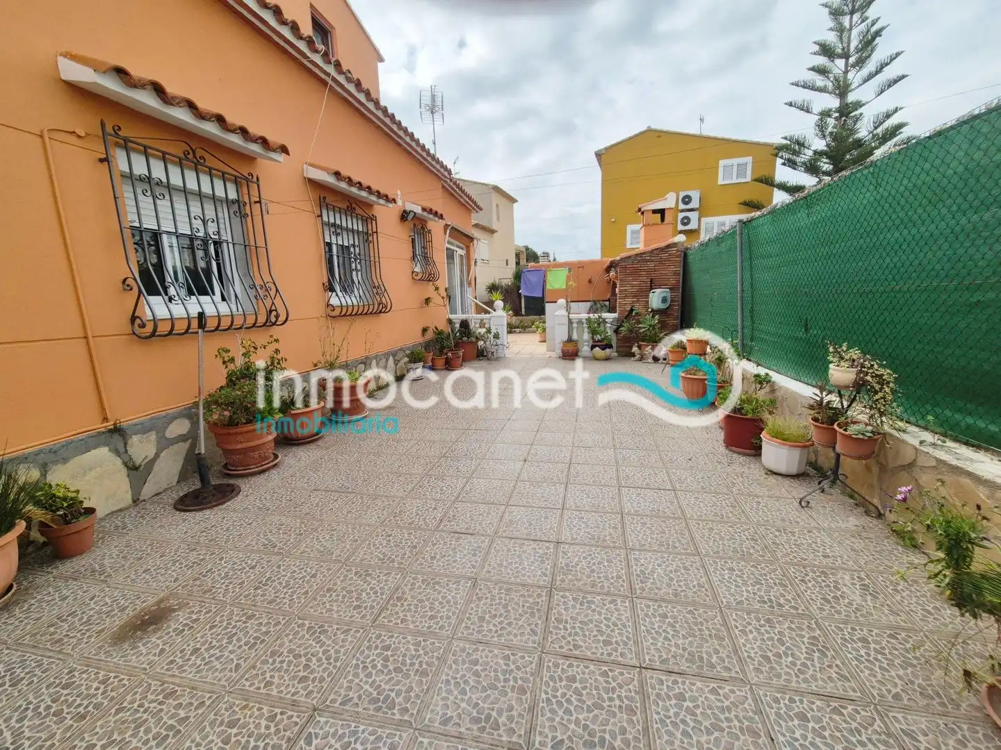 Vista exterior de Casa o chalet en venta en Oliva con Jardín privado, Terraza y Trastero