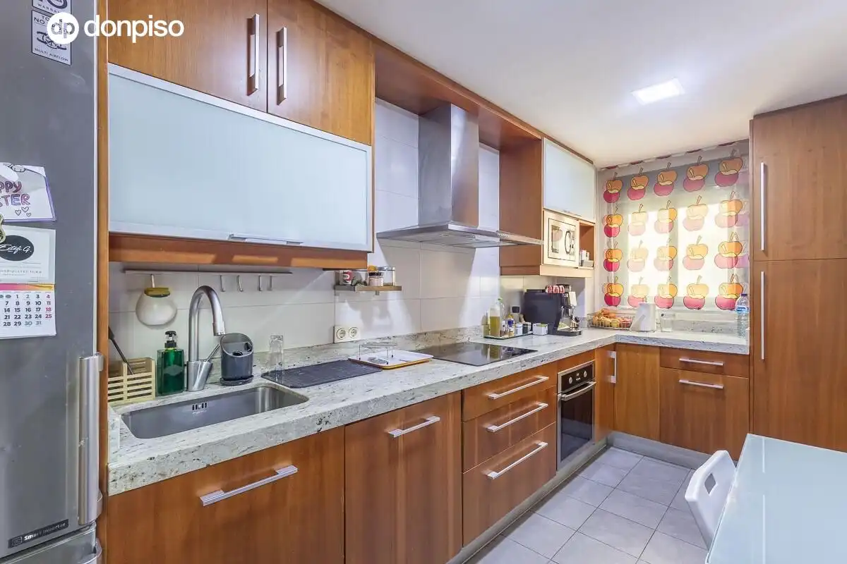 Cocina de Casa adosada en venta en Armilla con Calefacción, Terraza y Amueblado