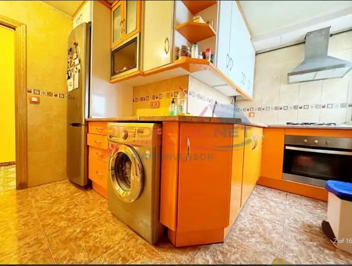 Cocina de Piso en venta en Parla con Aire acondicionado
