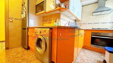 Foto 2 de Pis en venda a Calle Alfonso X el Sabio, Reyes, Parla