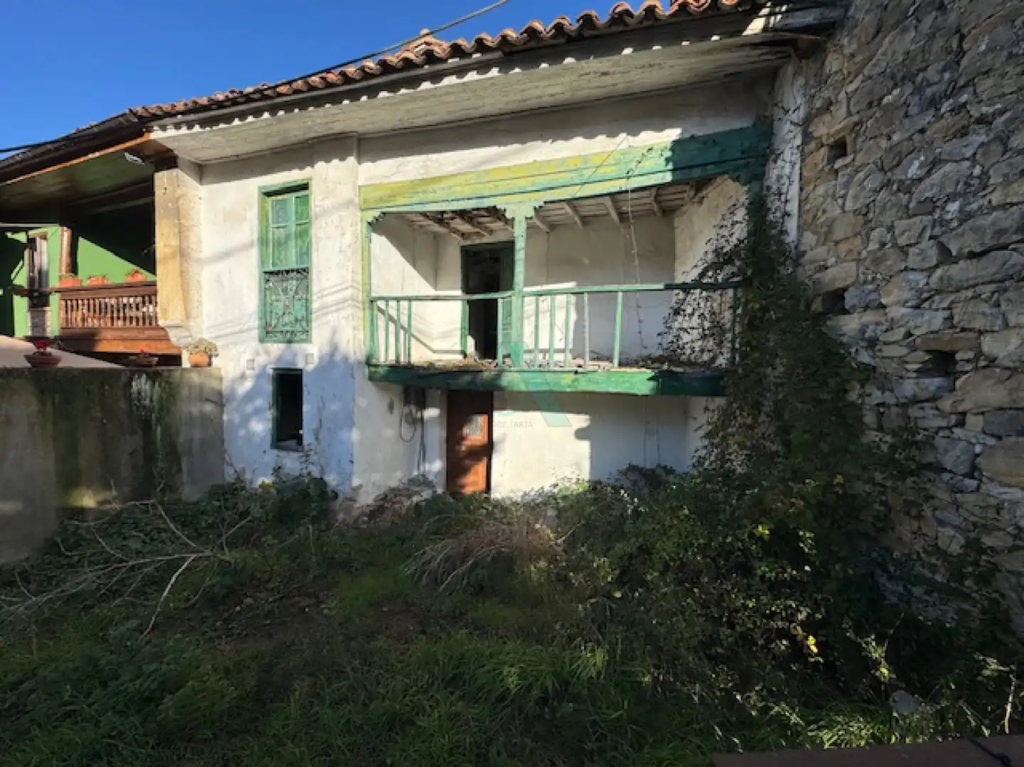 Vista exterior de Casa o xalet en venda en Llanes amb Jardí privat