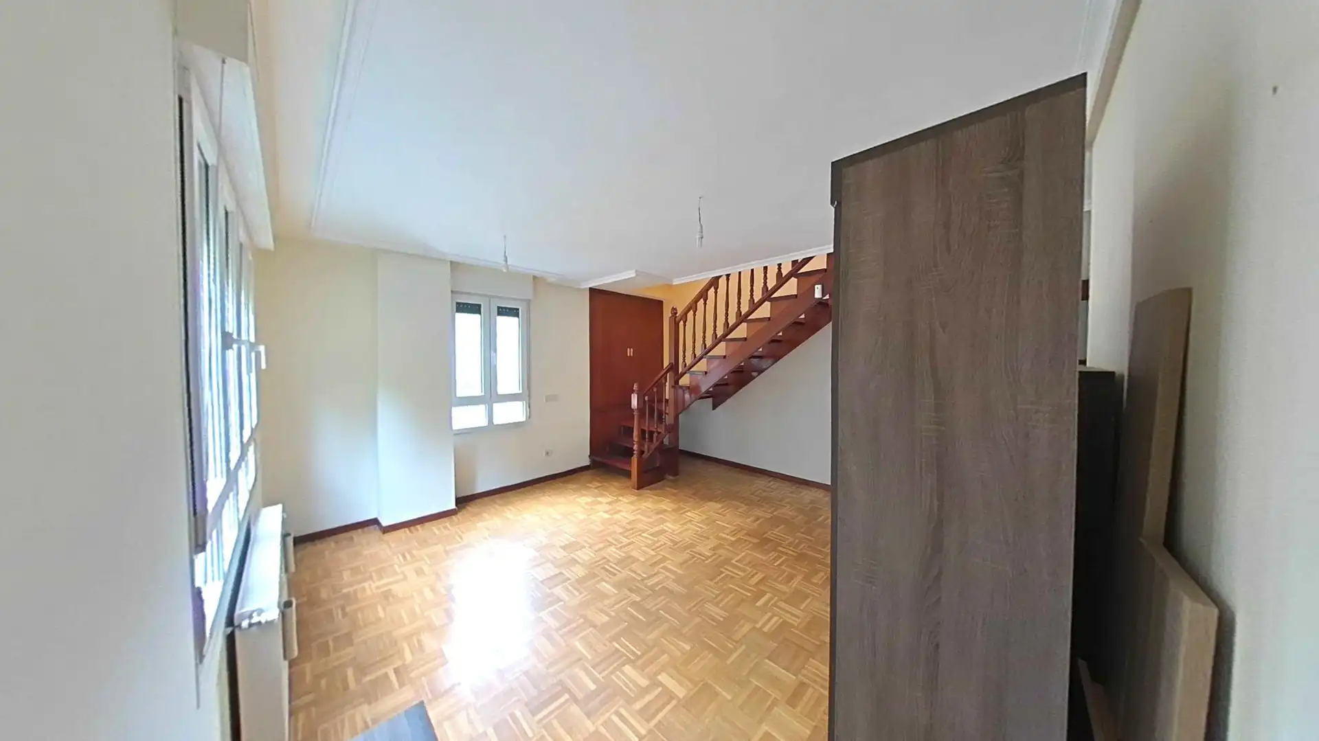 Wohnzimmer von Wohnungen zum Verkauf in Mieres (Asturias) mit Heizung, Parkett und Abstellraum