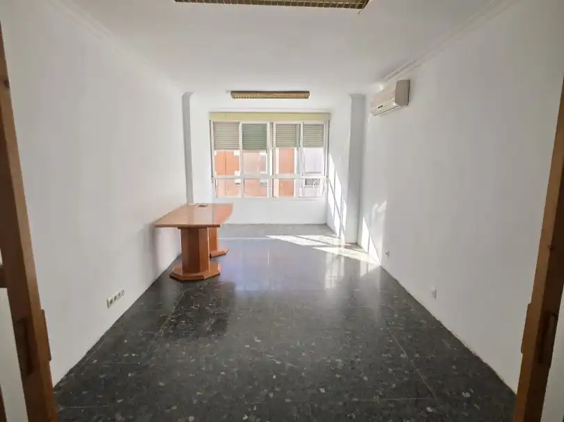 Piso en venta en  Sevilla Capital con Aire acondicionado