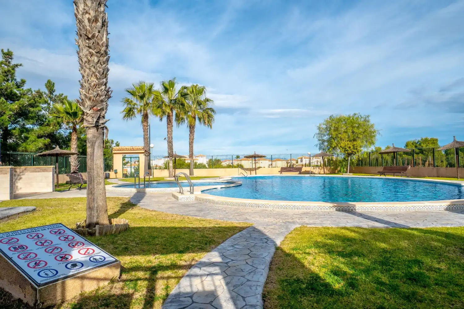 Piscina de Apartamento en venta en Orihuela con Piscina y Amueblado