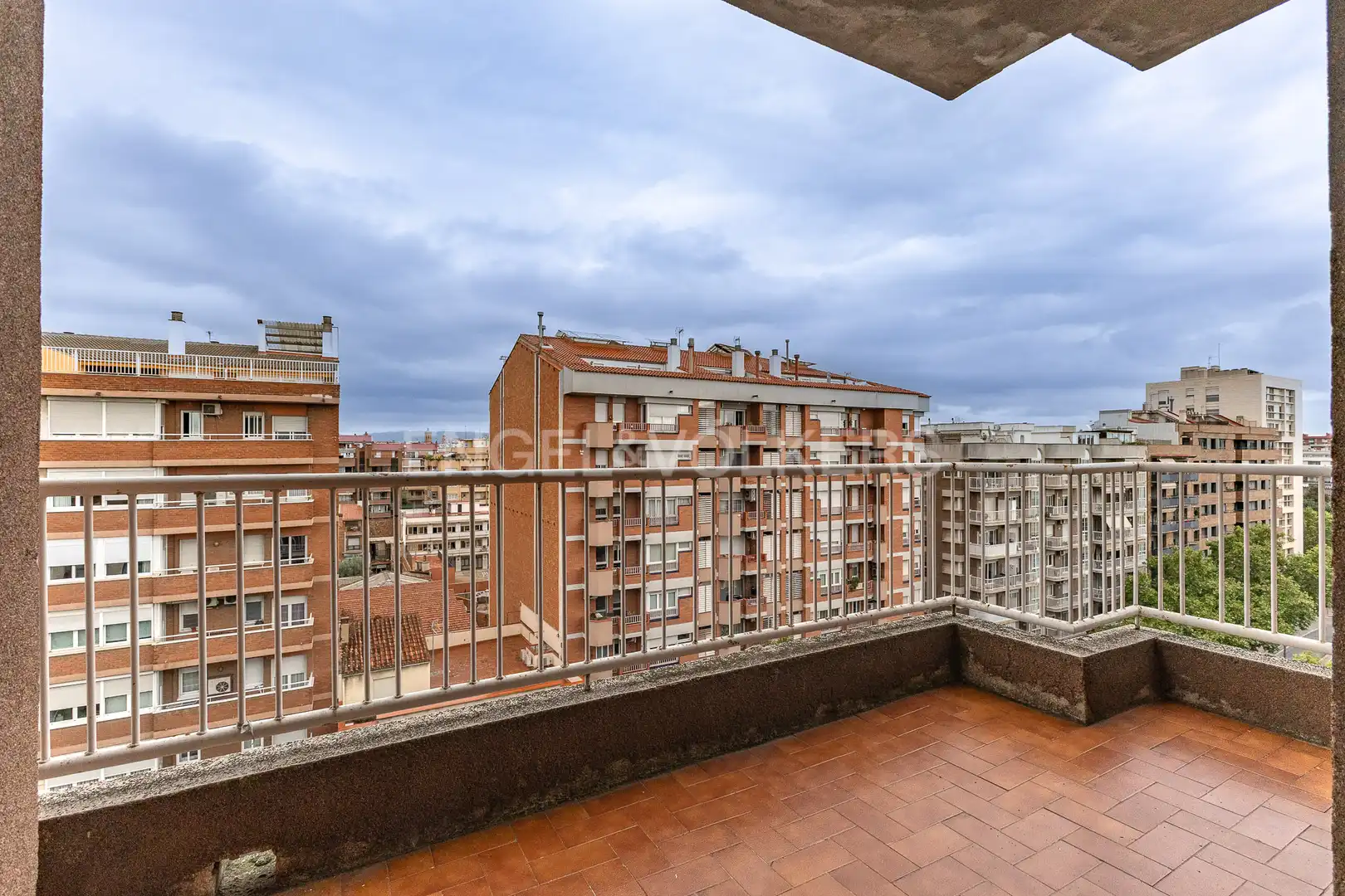 Vista exterior de Ático en venta en Sabadell con Calefacción, Terraza y Balcón