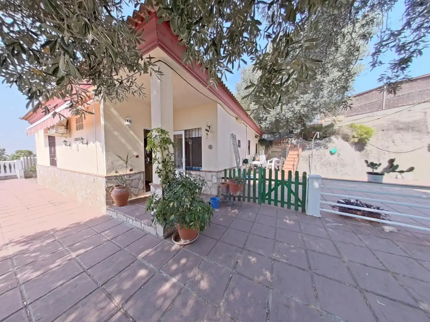 Garden of Houses for sale in Almodóvar del Río  with Air Conditioner and Swimming Pool