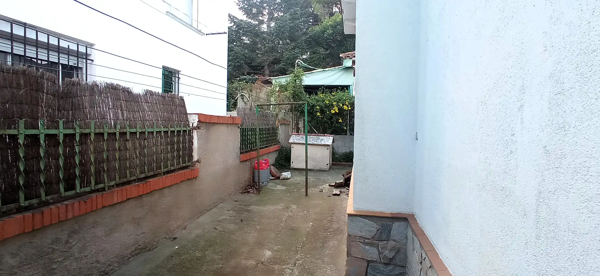 Jardí de Casa o xalet en venda en Cerdanyola del Vallès amb Calefacció i Terrassa