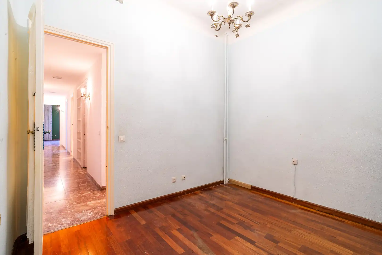 Piso en venta en Madrid con Calefacción y Terraza