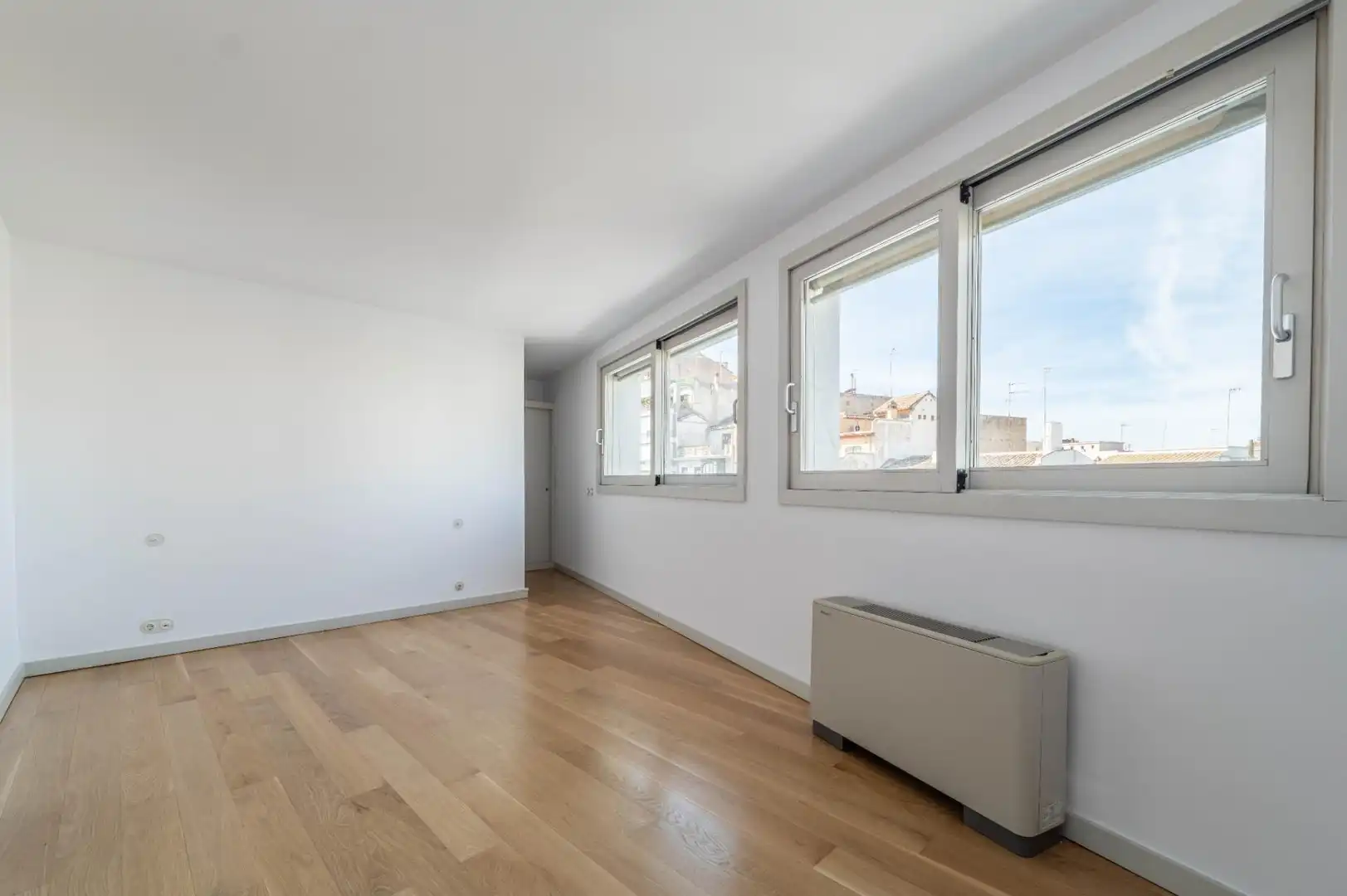 Habitación de Piso en venta en Granada con Calefacción, Parquet y Alarma