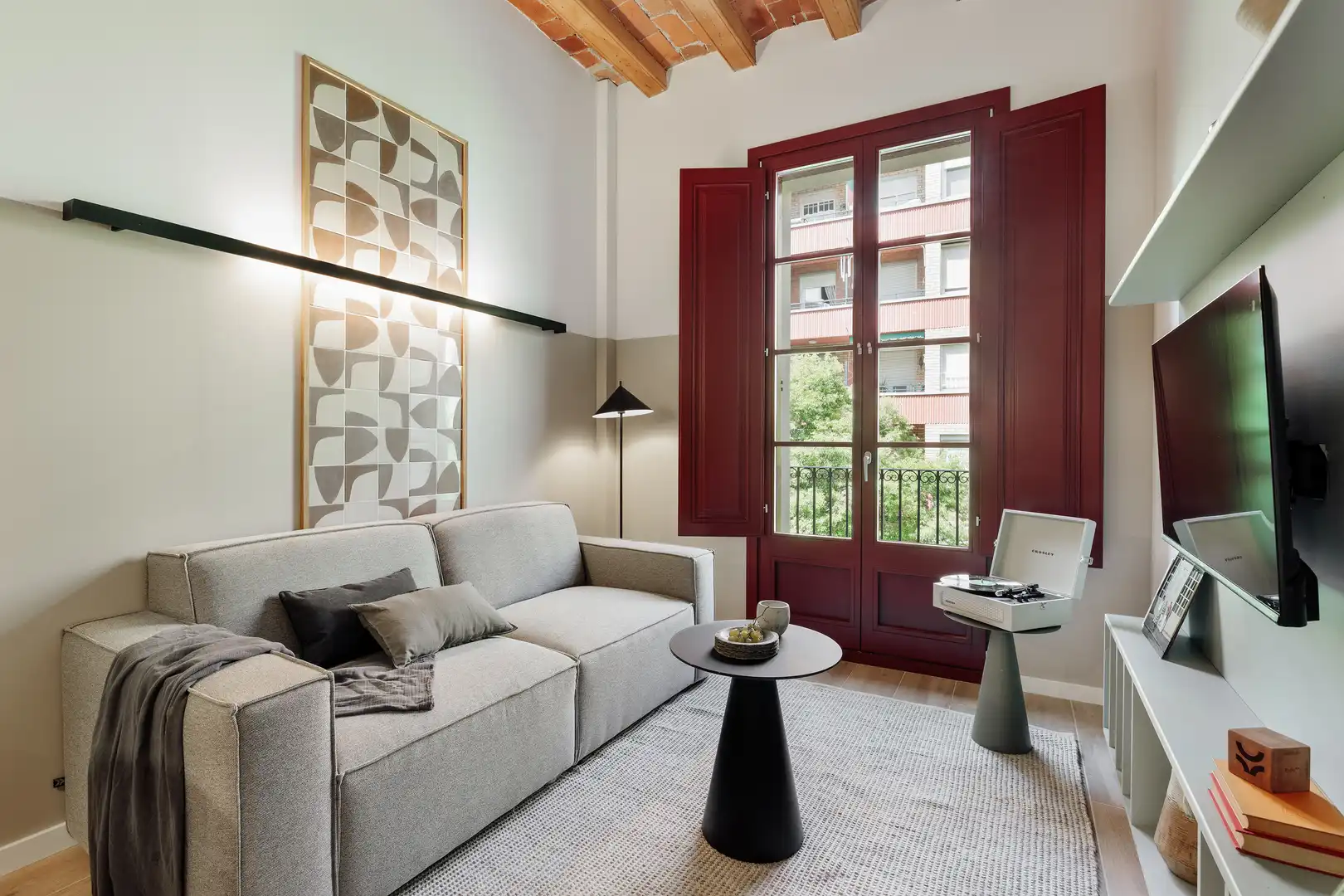 Apartamento con terraza en alquiler en Carrer de Floridablanca, imagen 2