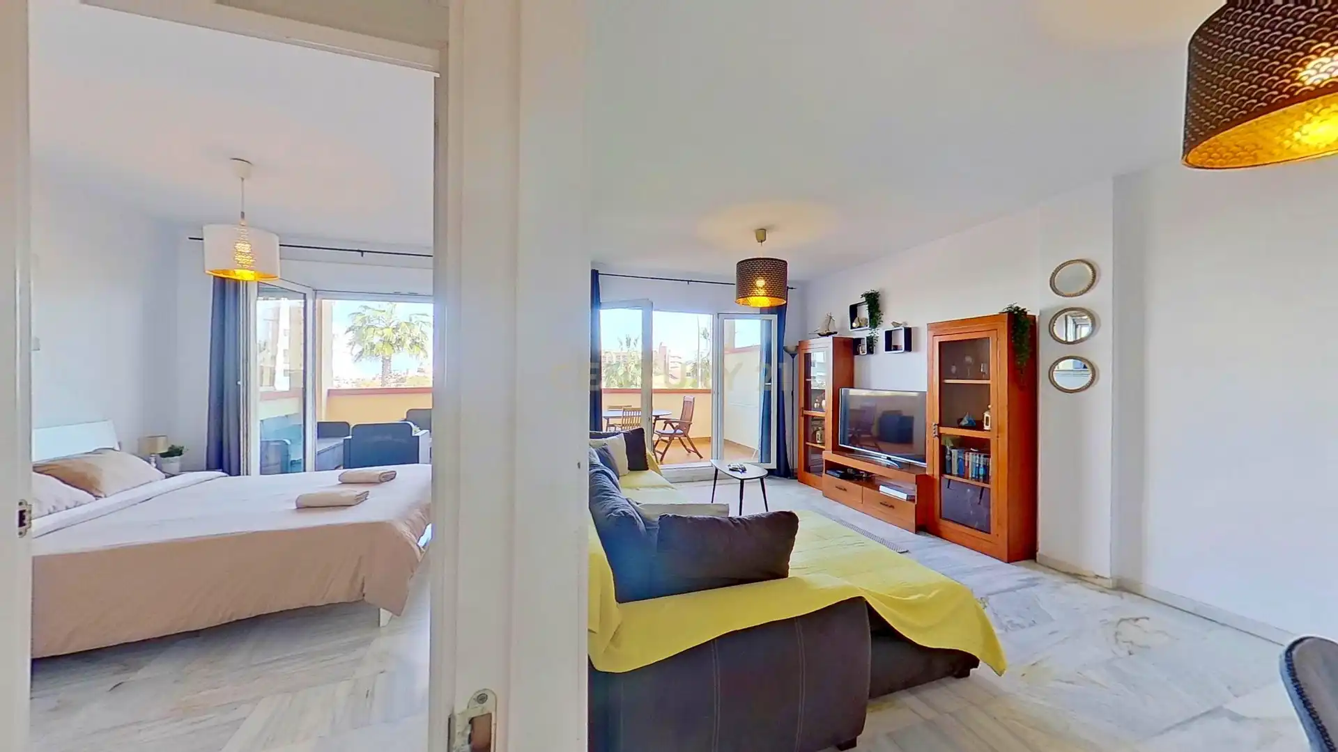 Sala de estar de Piso en venta en Benalmádena con Aire acondicionado, Trastero y Horno