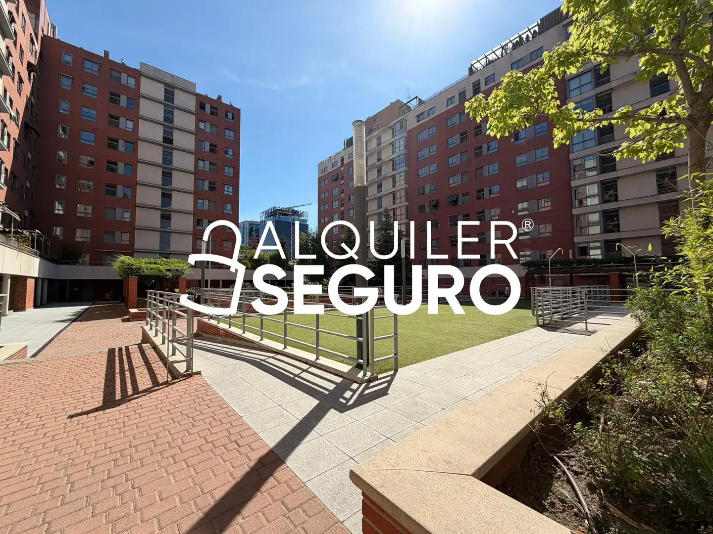 Exterior view of Flat for rent in Madrid  with Air Conditioner, Heating and Storage room