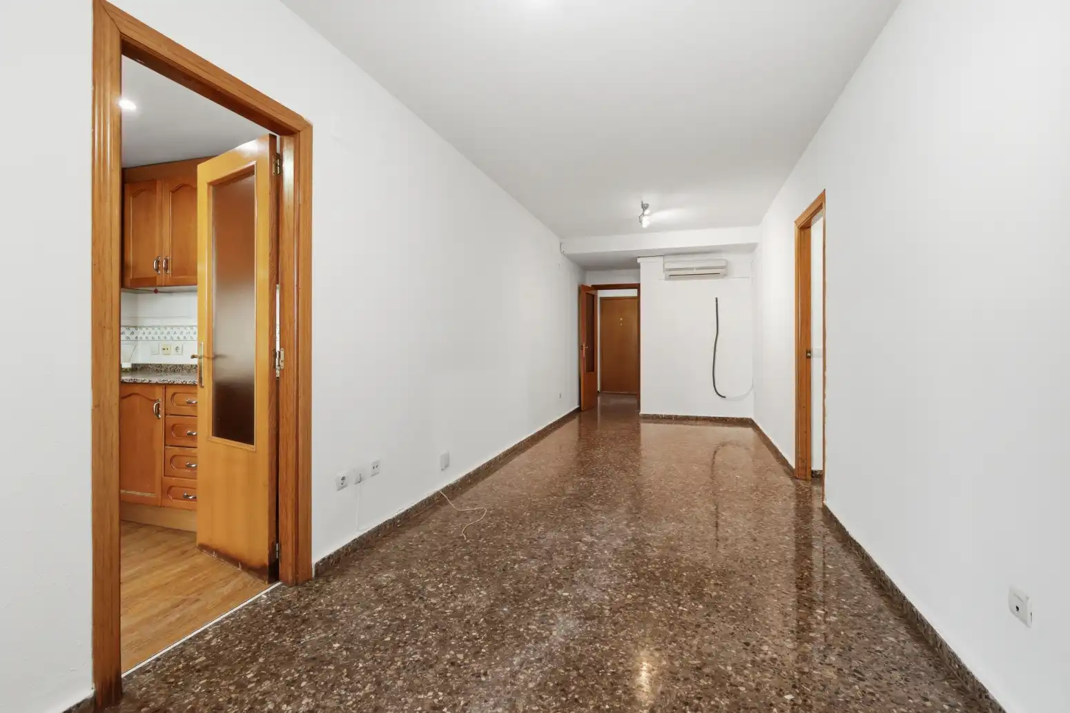 Wohnung zum Verkauf in Alaquàs mit Klimaanlage, Terrasse und Abstellraum
