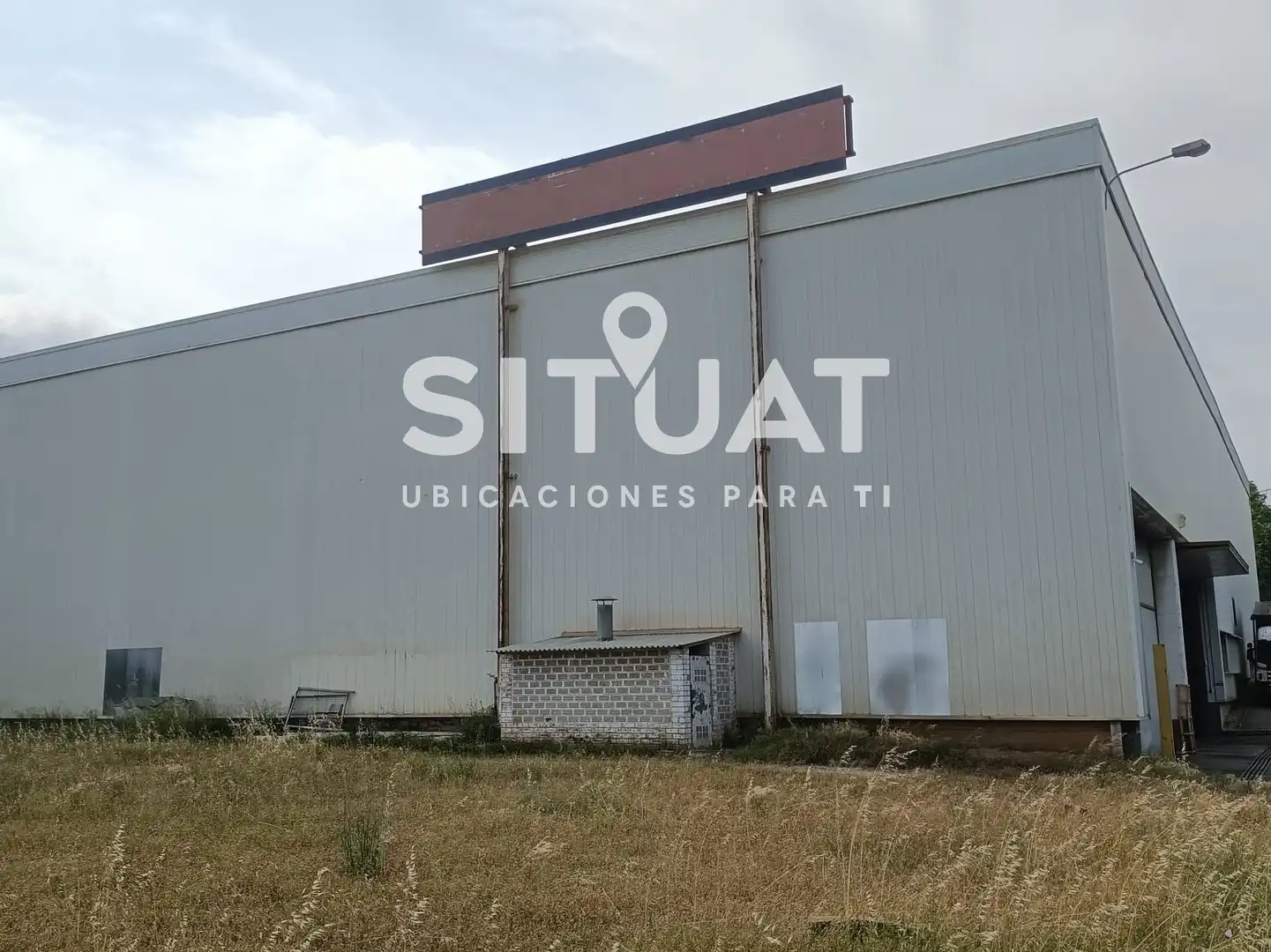 Vista exterior de Nave industrial en venta en Castellbisbal con Calefacción y Alarma