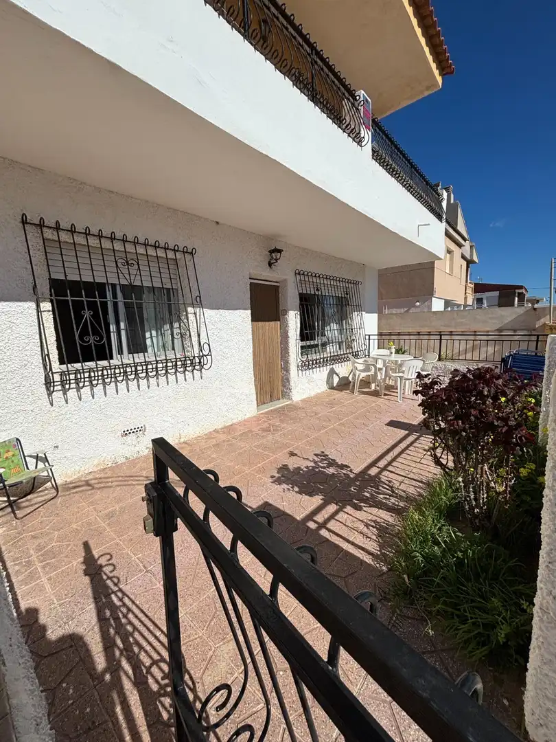 Vista exterior de Pis en venda en Cartagena amb Jardí privat, Terrassa i Traster