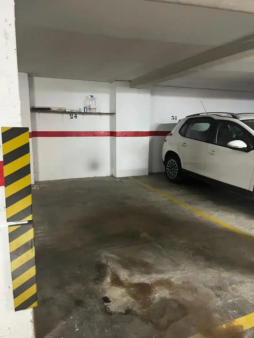 Aparcament de Garatge en venda en La Unión