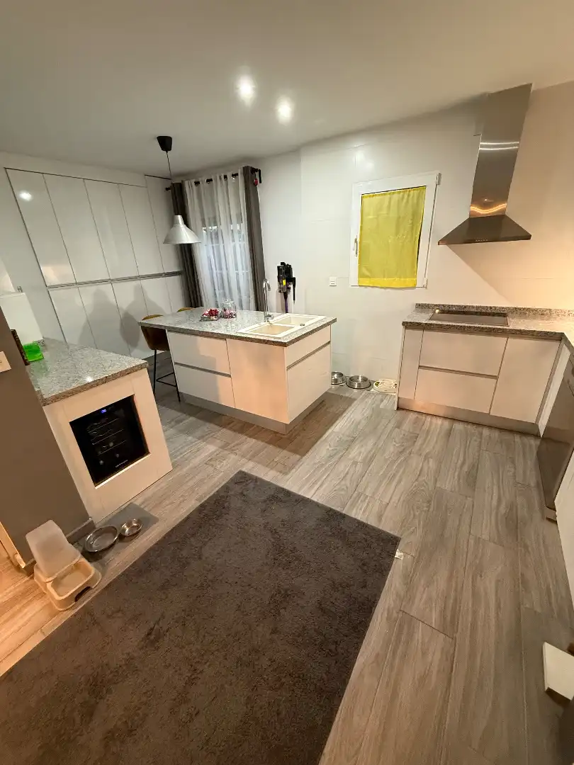Cocina de Piso en venta en Alcalá la Real con Calefacción, Trastero y Amueblado