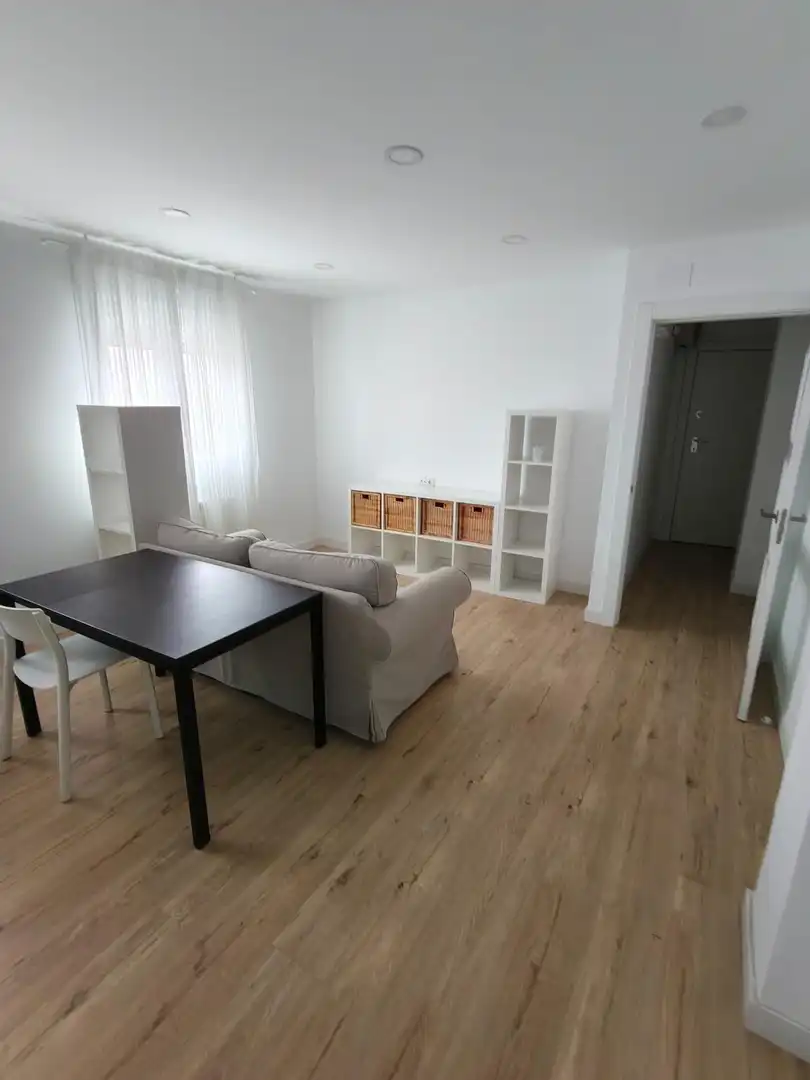 Sala de estar de Piso de alquiler en Burgos con Calefacción, Trastero y Amueblado