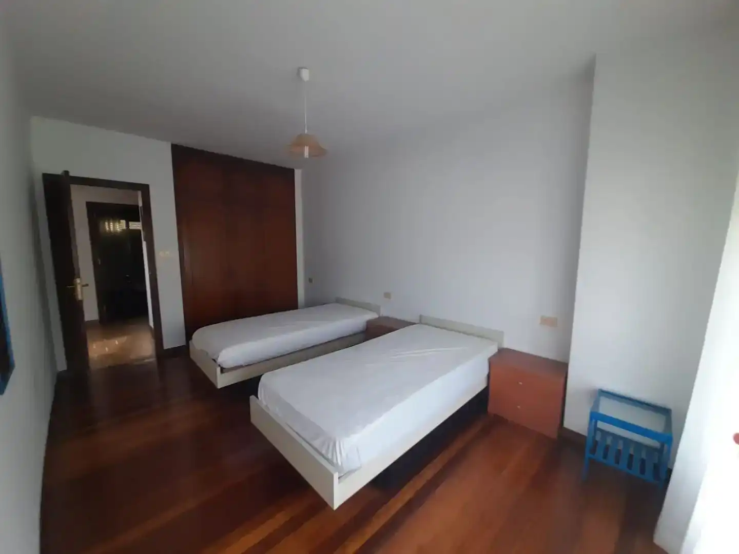 Habitación de Piso de alquiler en Outes con Parquet, Amueblado y Balcón