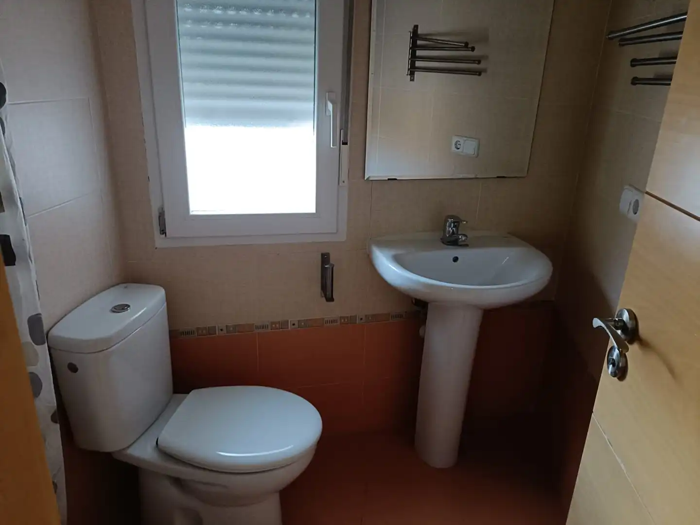 Bany de Apartament en venda en Villacañas amb Calefacció i Moblat
