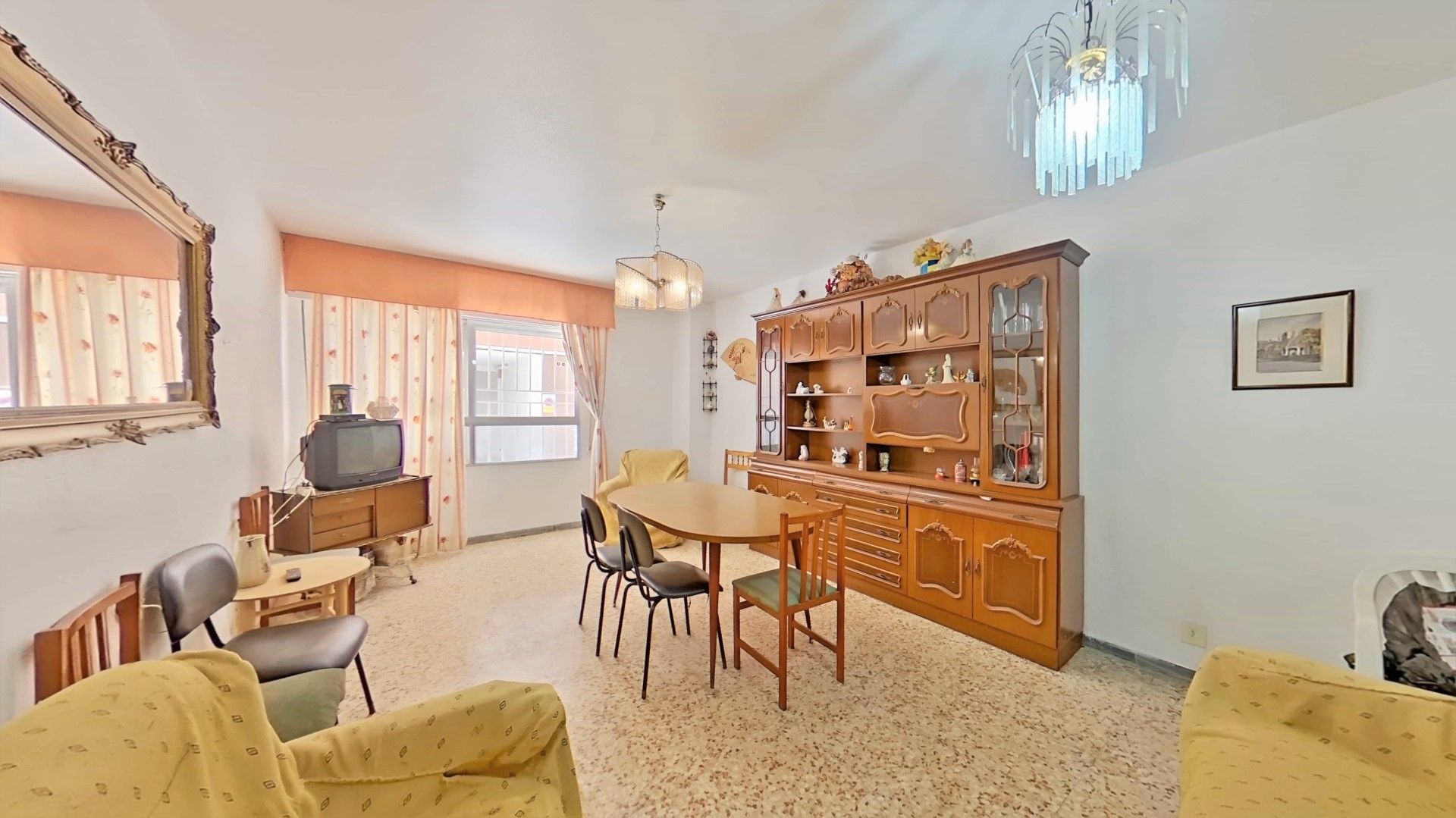 Living room of Flat for sale in Águilas  with Furnished and Oven