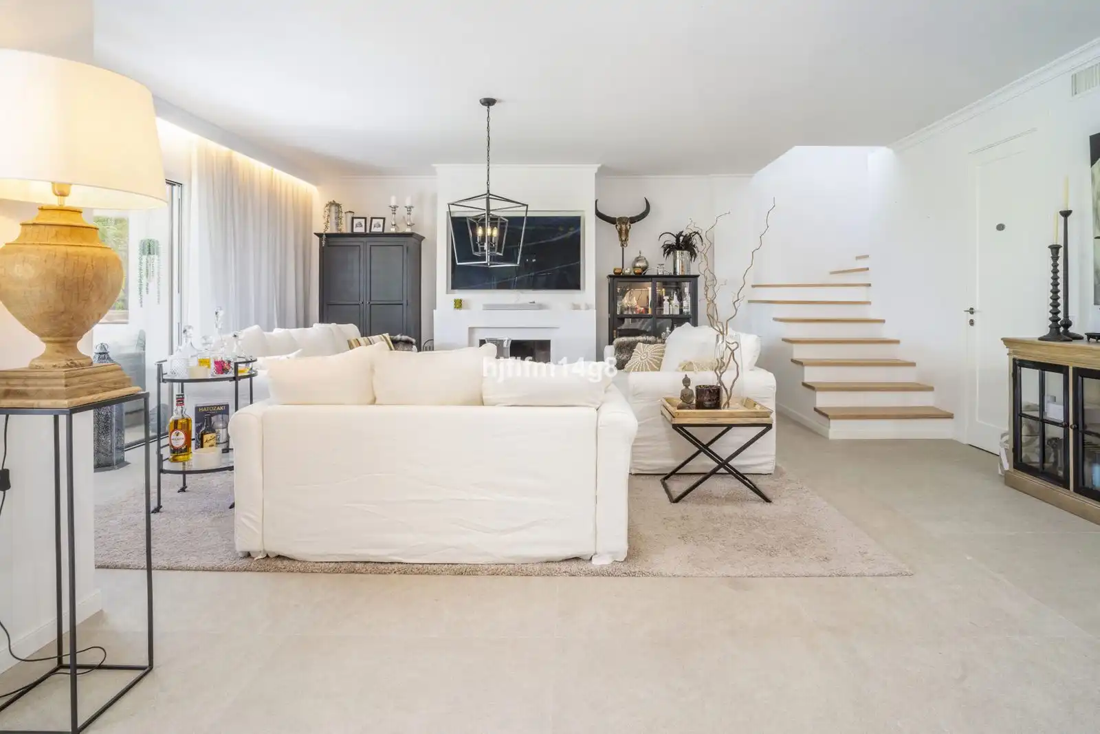 Sala de estar de Piso en venta en Marbella con Aire acondicionado, Trastero y Amueblado