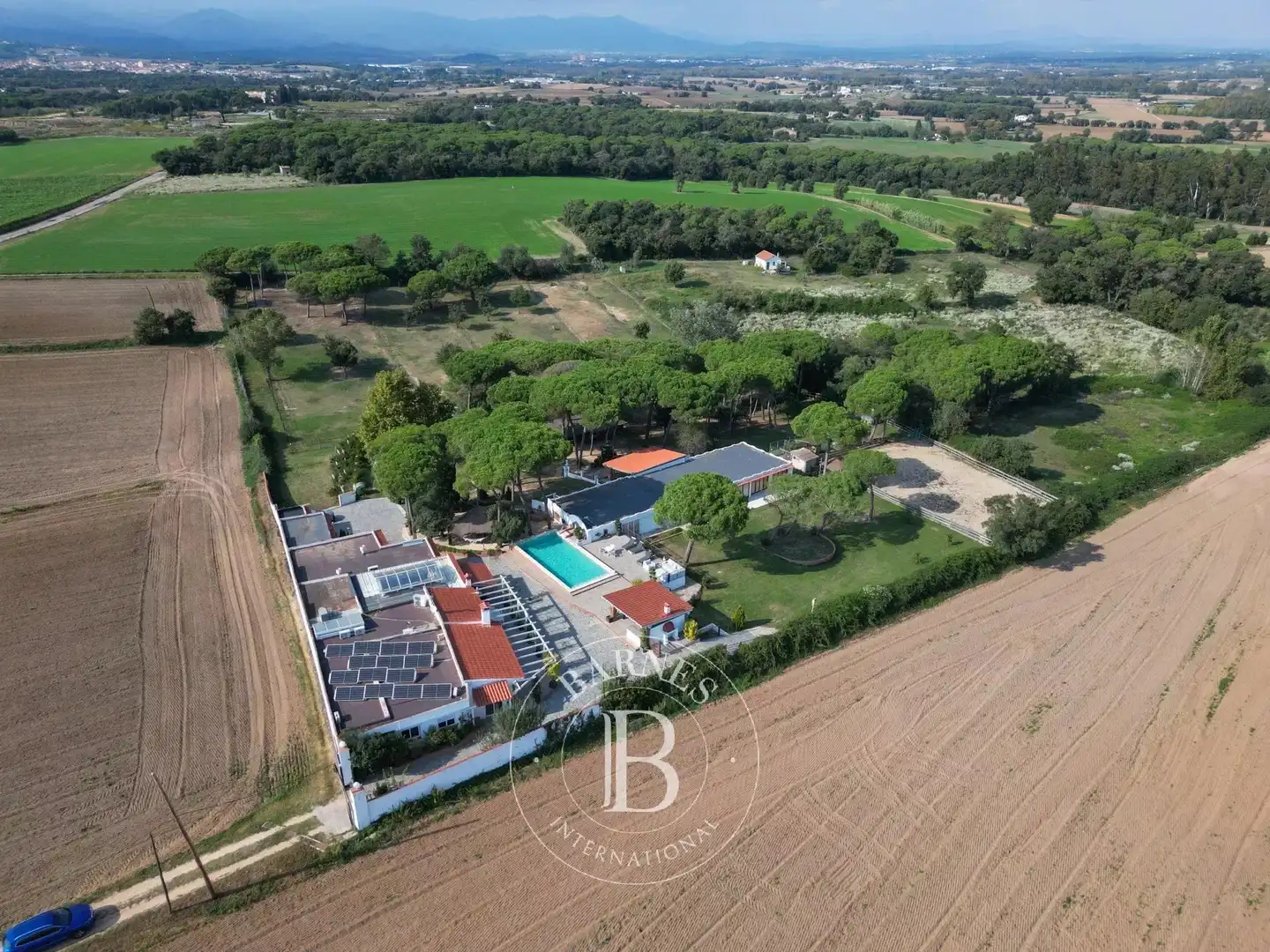 Country homes for sale in Montbarbat